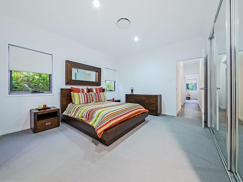 69 Foxwood Cct, Wakerley QLD 4154