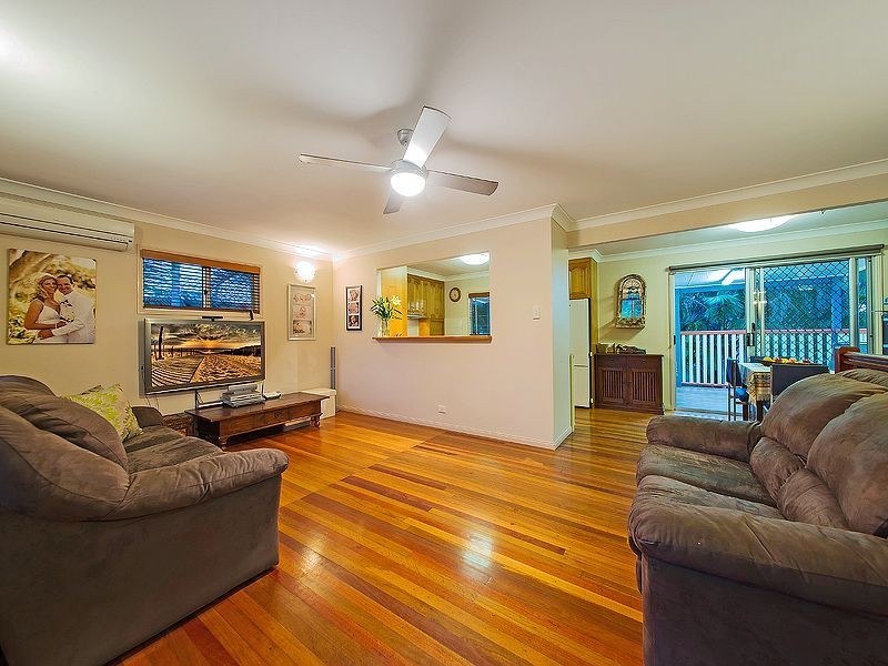 67 Duncan St, Wynnum West QLD 4178