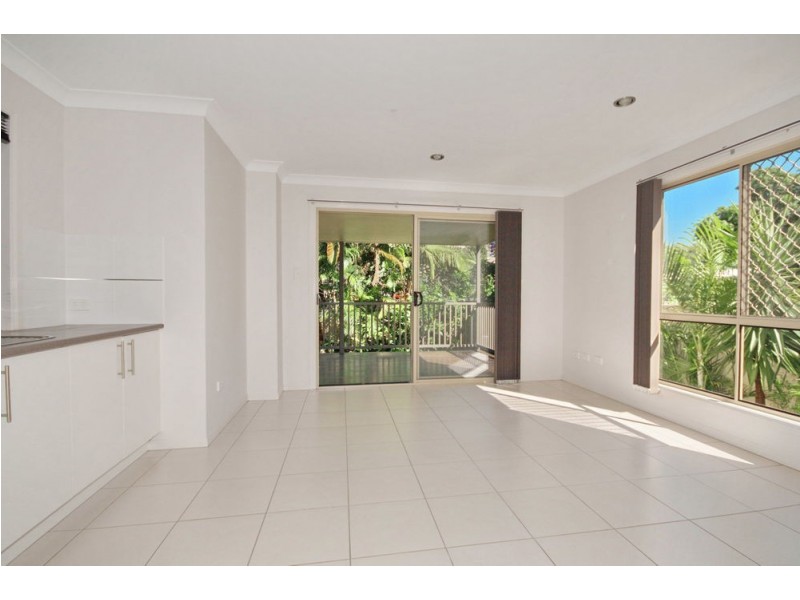 801 Esplanade, Lota QLD 4179