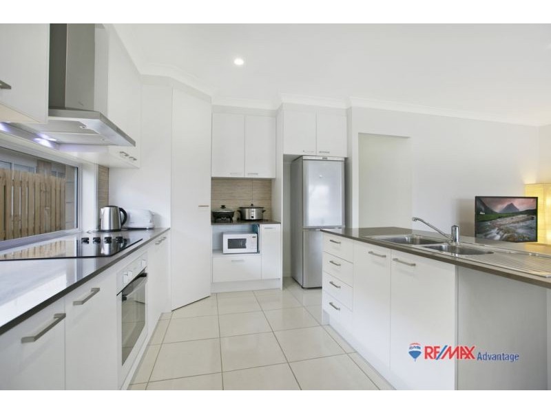 29 Boxgrove Ave, Wynnum QLD 4178