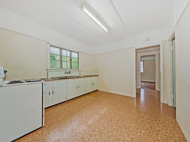 2306 Wynnum Road, Wynnum QLD 4178