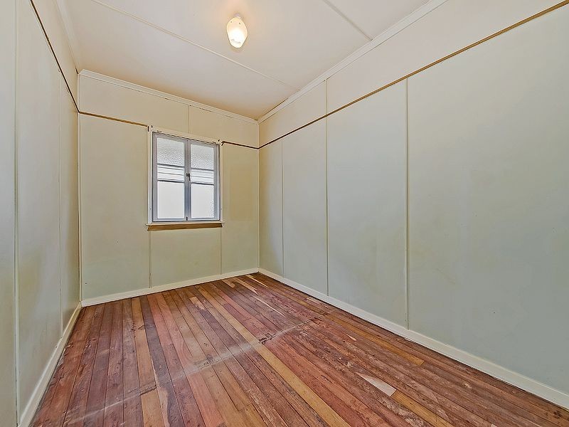 2306 Wynnum Road, Wynnum QLD 4178