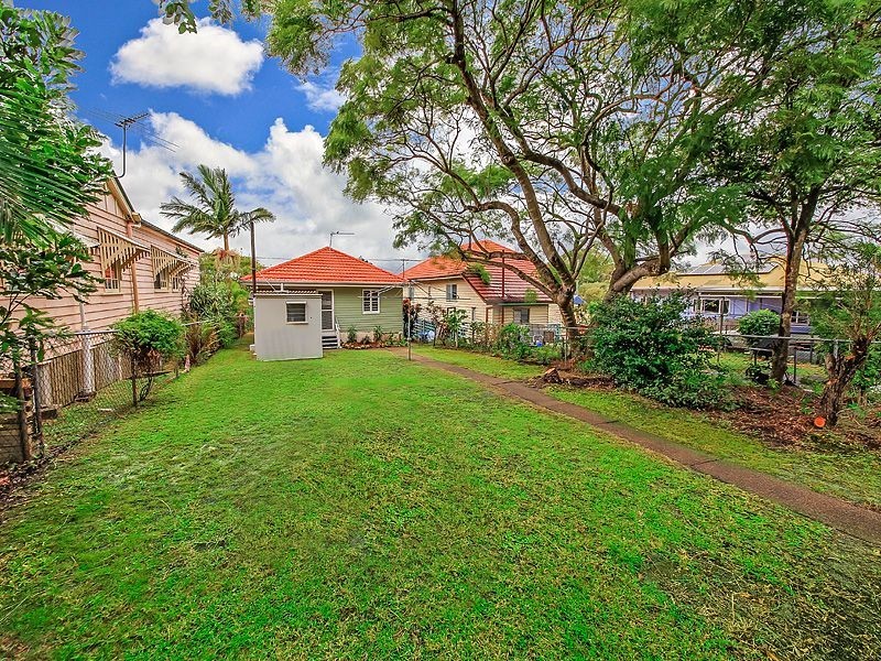2306 Wynnum Road, Wynnum QLD 4178