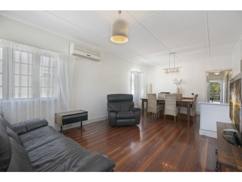 69 Joffre Street, Wynnum QLD 4178