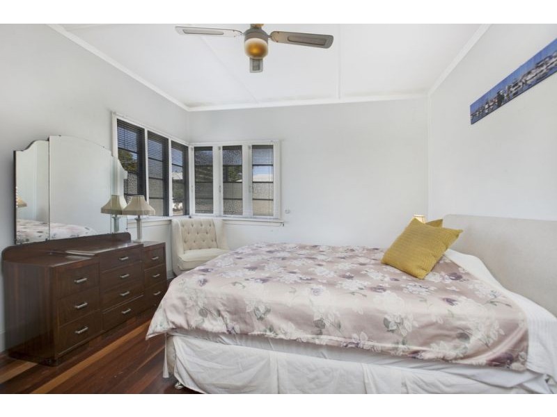 69 Joffre Street, Wynnum QLD 4178