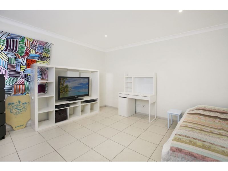 69 Joffre Street, Wynnum QLD 4178