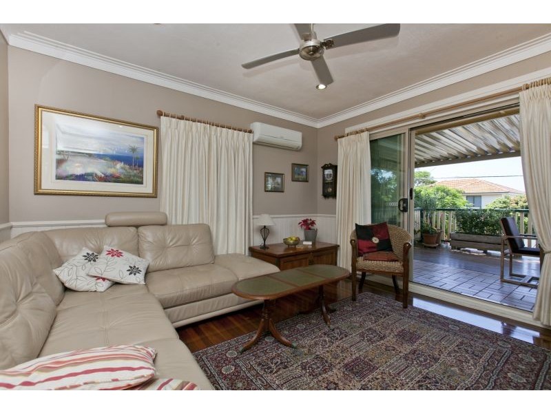 42 Granada Street, Wynnum QLD 4178