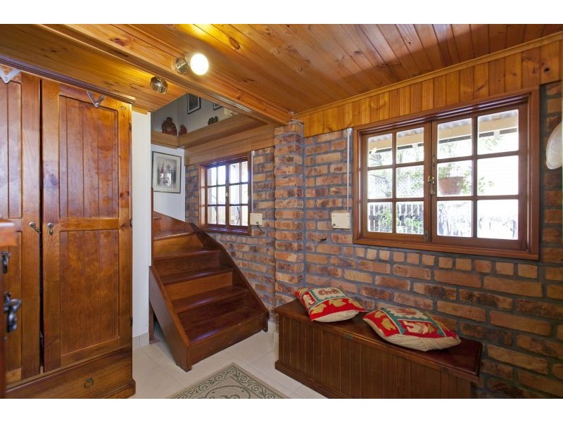 42 Granada Street, Wynnum QLD 4178