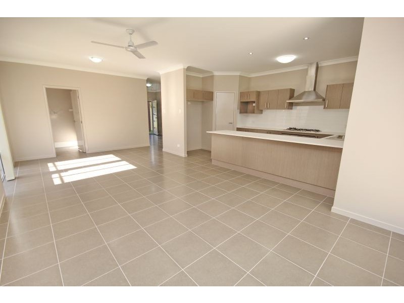 21 Blackwood Road, Manly West QLD 4179