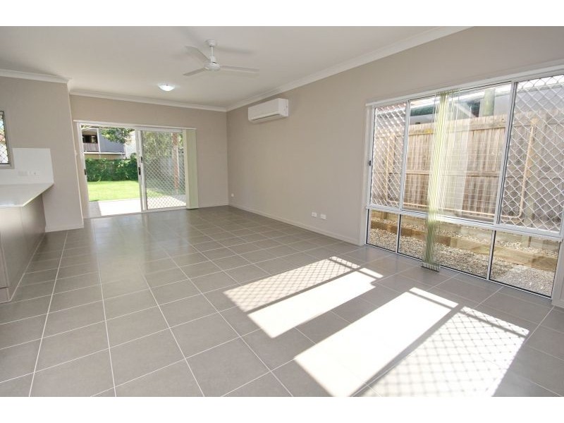 21 Blackwood Road, Manly West QLD 4179