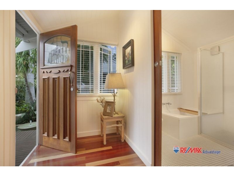 101 Stradbroke Ave, Wynnum QLD 4178