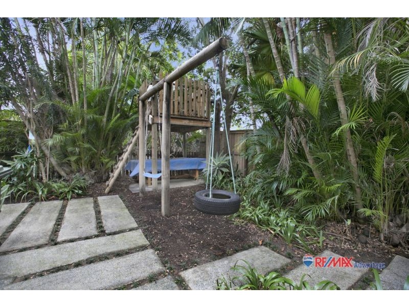 101 Stradbroke Ave, Wynnum QLD 4178