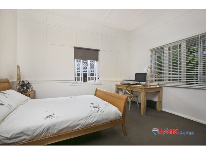 101 Stradbroke Ave, Wynnum QLD 4178