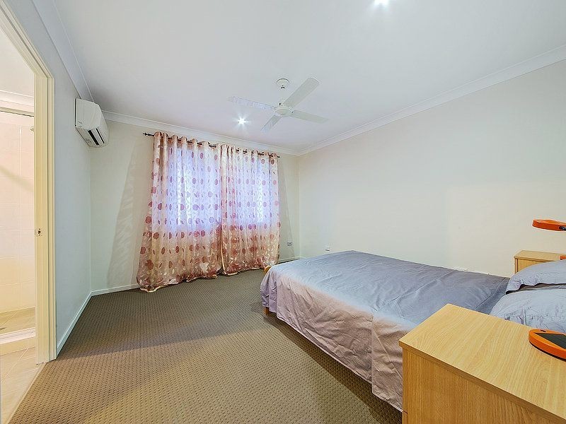 5 Cola Crescent, Wynnum West QLD 4178