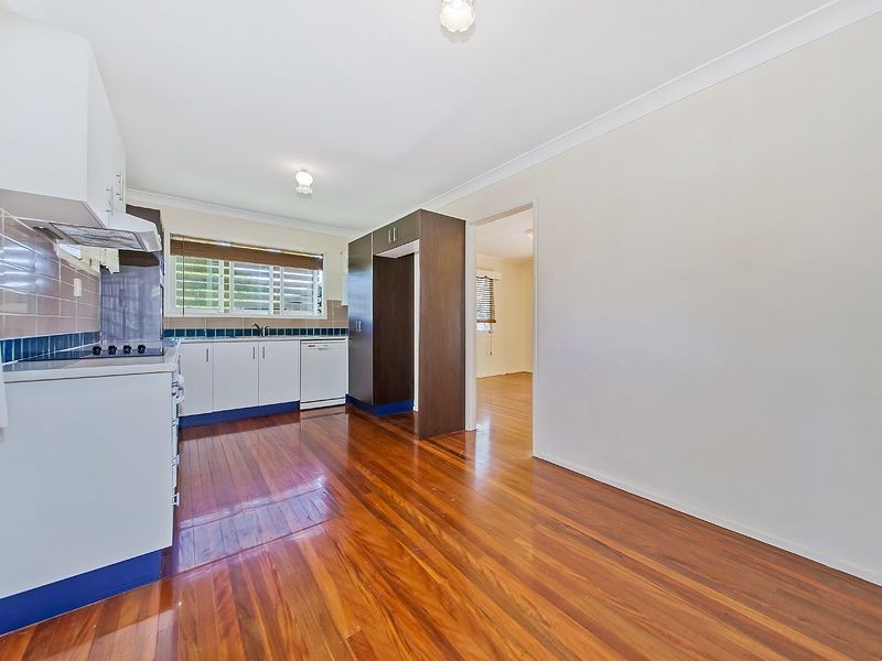 8 Sorrento Street, Wynnum West QLD 4178