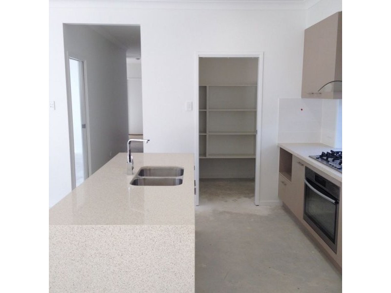 104 & 106 Hindes Street, Lota QLD 4179