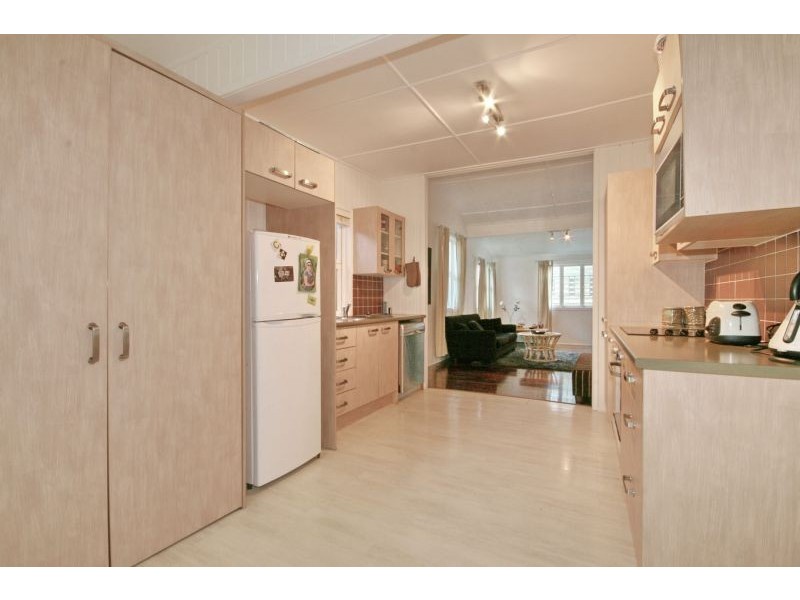 55 Valetta Street, Manly QLD 4179