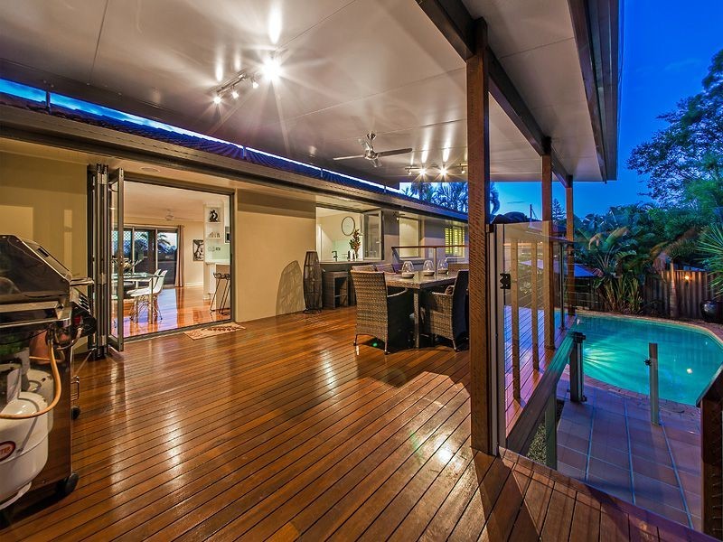 17 Nemarra Street, Wynnum West QLD 4178