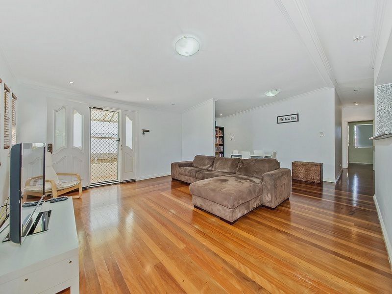 2305 Wynnum Road, Wynnum QLD 4178