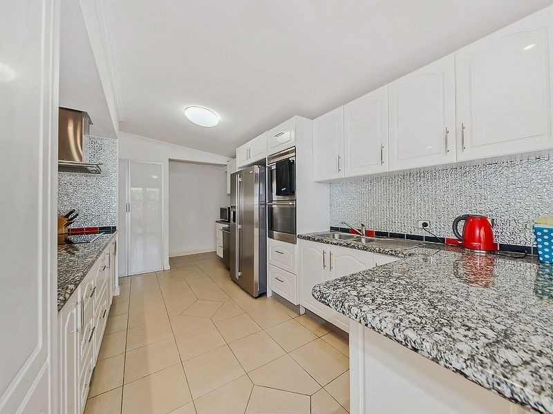 2305 Wynnum Road, Wynnum QLD 4178