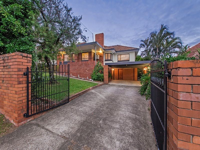 307 Chatsworth Rd, Coorparoo QLD 4151