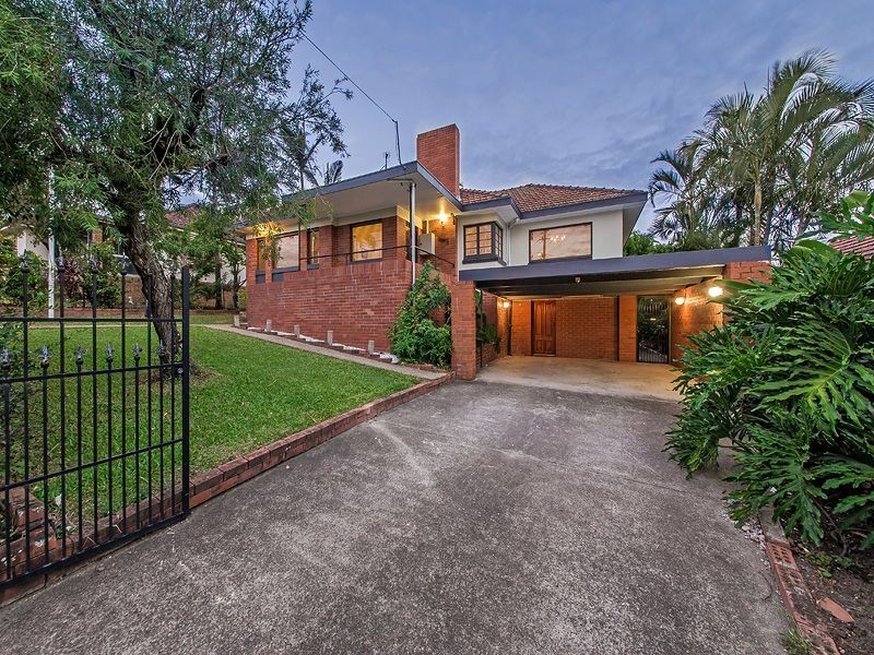 307 Chatsworth Rd, Coorparoo QLD 4151