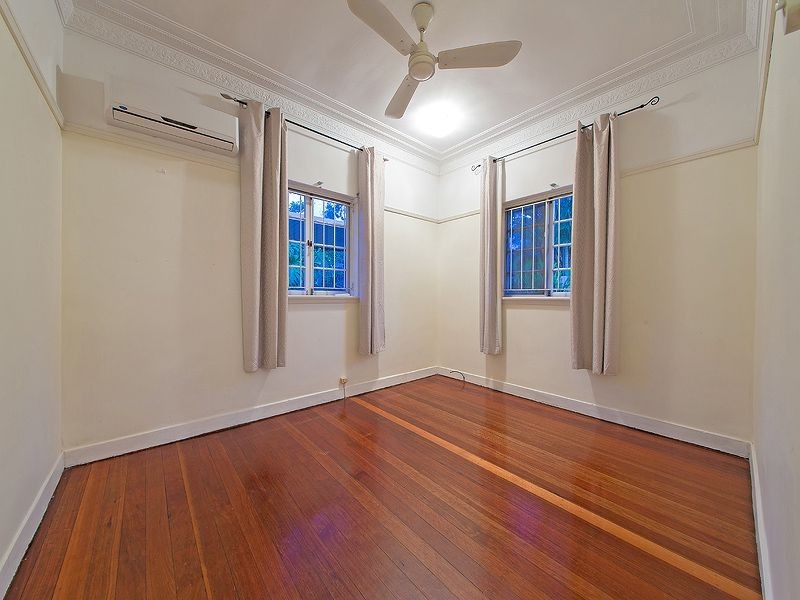 307 Chatsworth Rd, Coorparoo QLD 4151