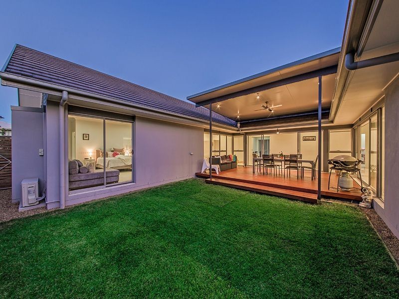 17 Esk Cr, Wakerley QLD 4154