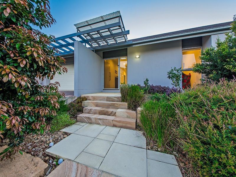 17 Esk Cr, Wakerley QLD 4154