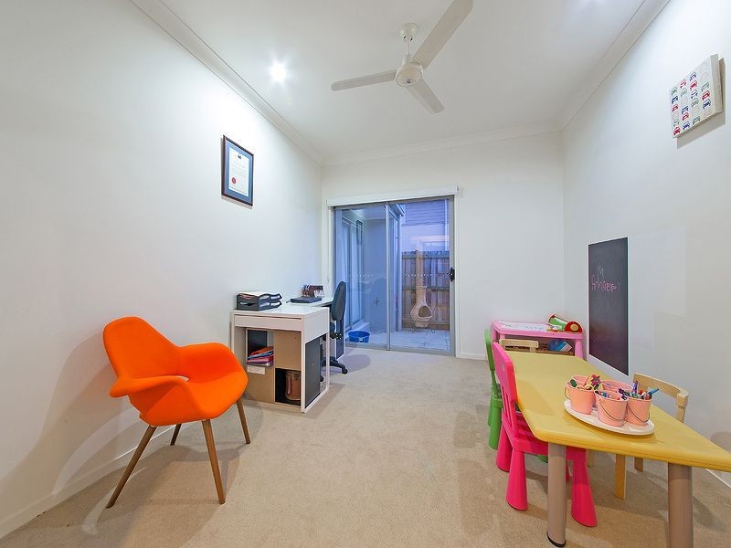 17 Esk Cr, Wakerley QLD 4154