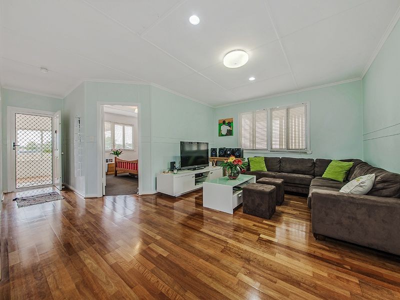 9a Bulgin Avenue, Wynnum West QLD 4178