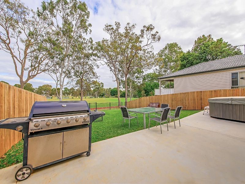 9a Bulgin Avenue, Wynnum West QLD 4178