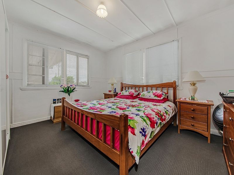 9a Bulgin Avenue, Wynnum West QLD 4178
