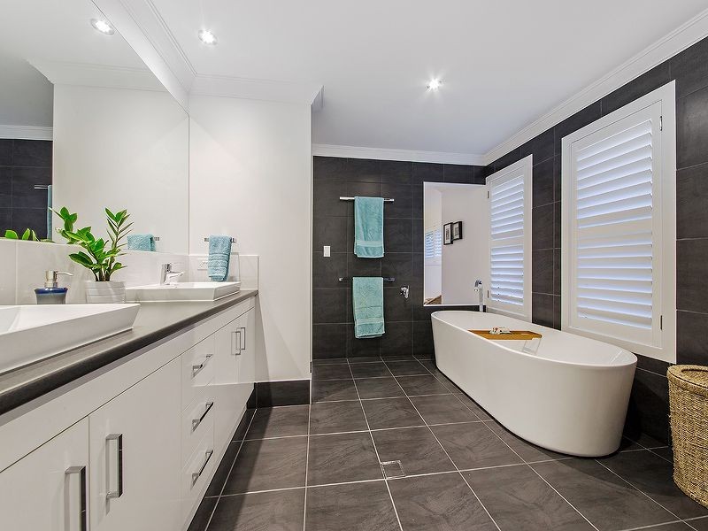93 Feathertail Pl, Wakerley QLD 4154