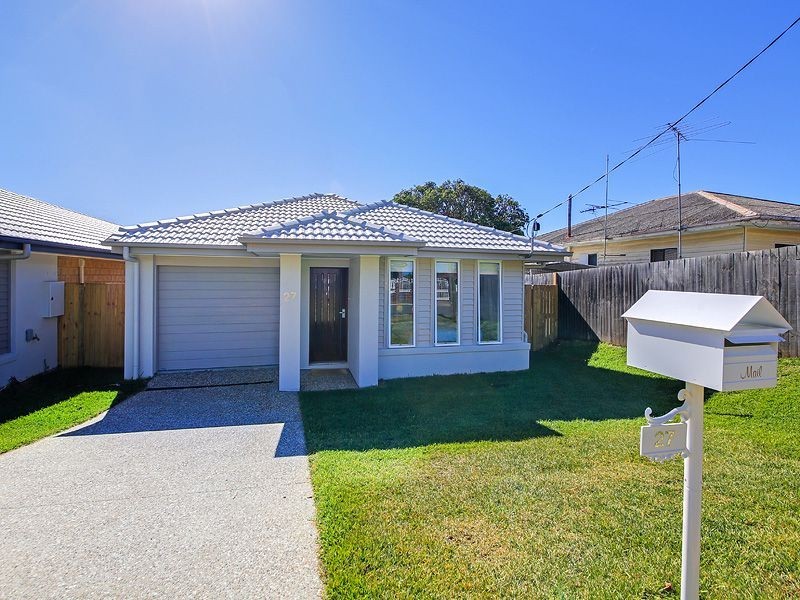 27 Boxgrove Ave, Wynnum QLD 4178