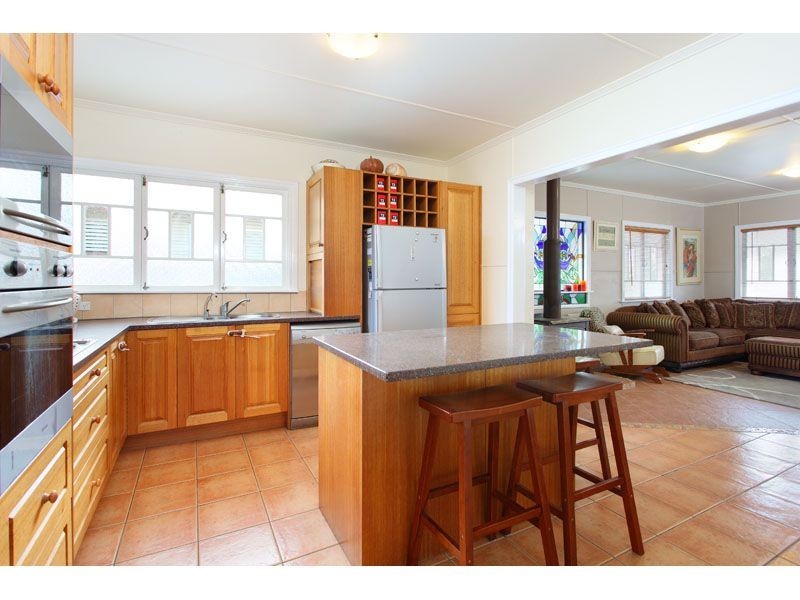 17 Wyeth Street, Wynnum QLD 4178