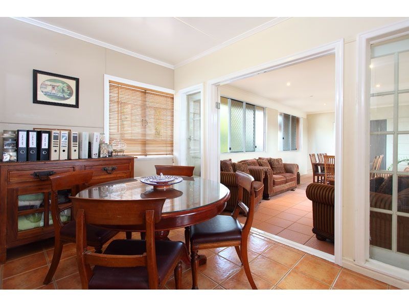 17 Wyeth Street, Wynnum QLD 4178