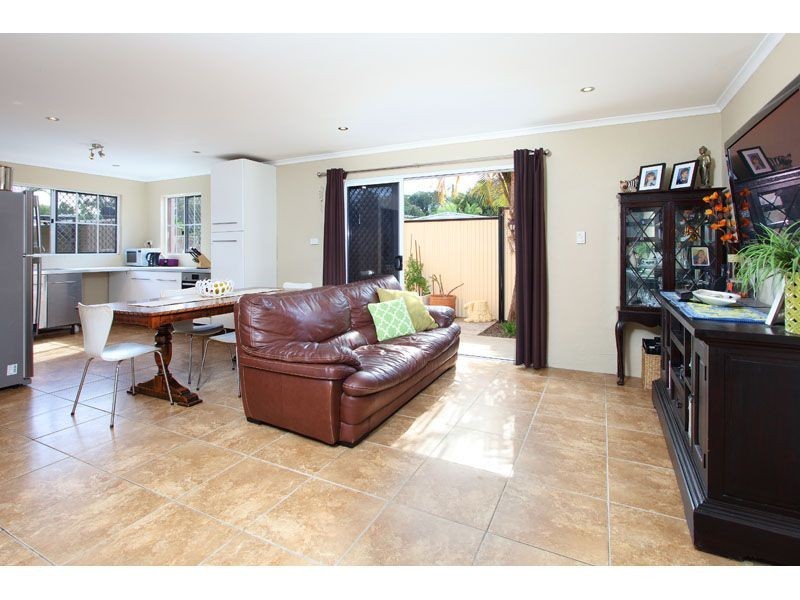 17 Wyeth Street, Wynnum QLD 4178