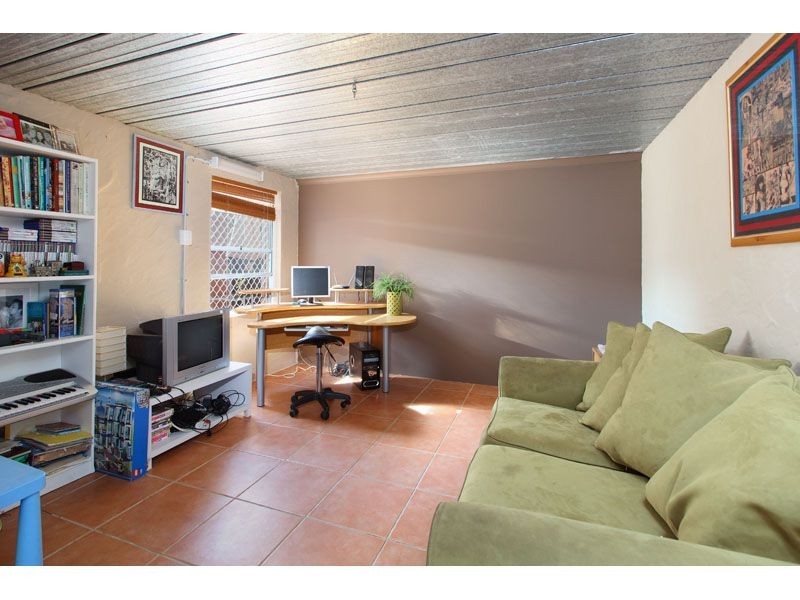 17 Wyeth Street, Wynnum QLD 4178