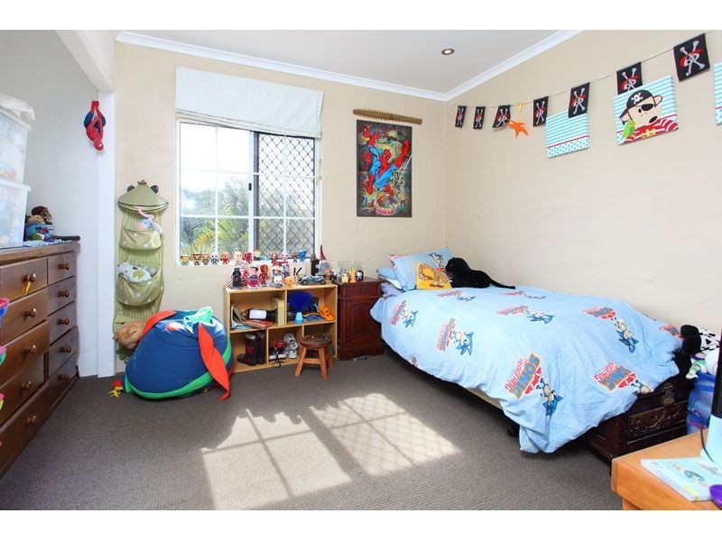 17 Wyeth Street, Wynnum QLD 4178