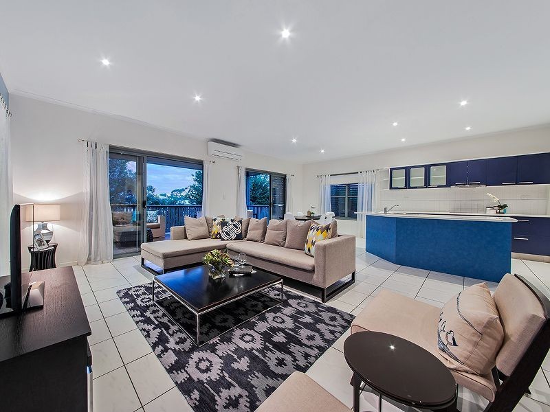 52 Moreton Av, Wynnum QLD 4178