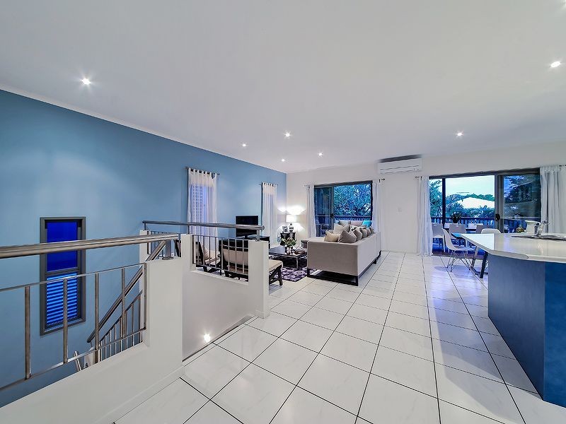 52 Moreton Av, Wynnum QLD 4178