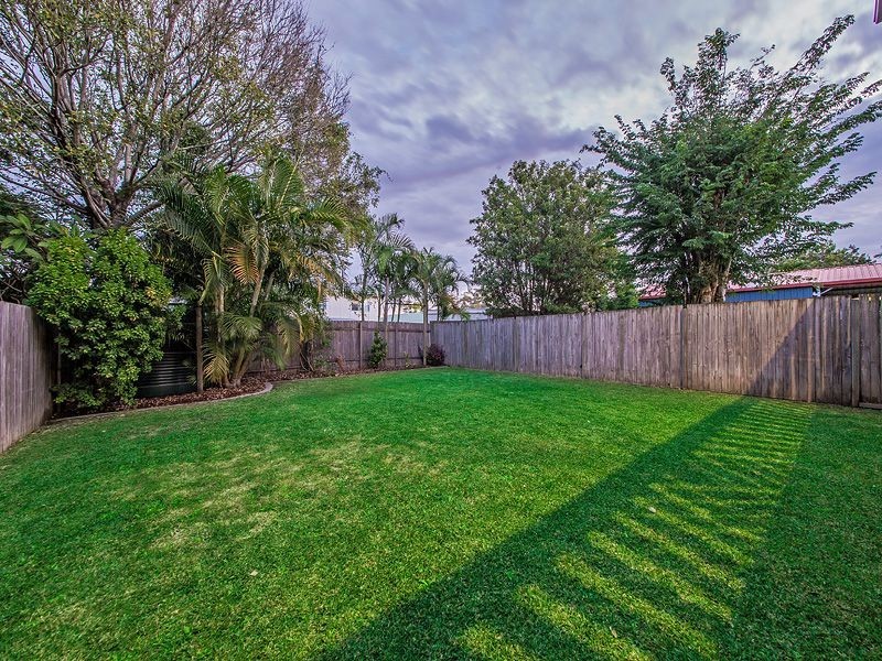 52 Moreton Av, Wynnum QLD 4178