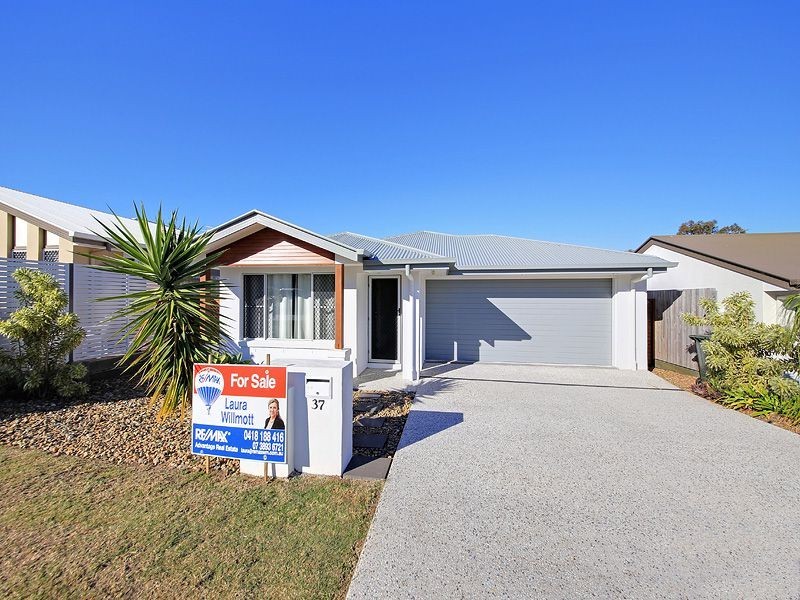 37 Worchester Crescent, Wakerley QLD 4154