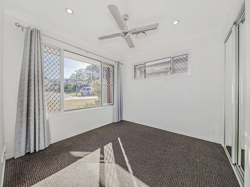 37 Worchester Crescent, Wakerley QLD 4154