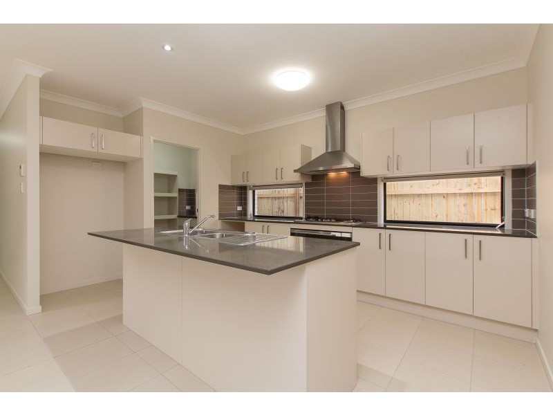 44 Primrose Parade, Wynnum West QLD 4178