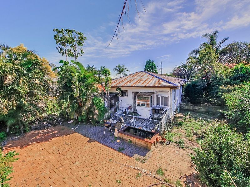 290 Preston Road, Wynnum West QLD 4178
