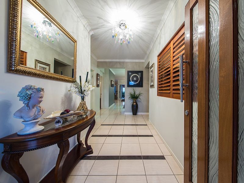 21 Brush Box Pl, Wakerley QLD 4154