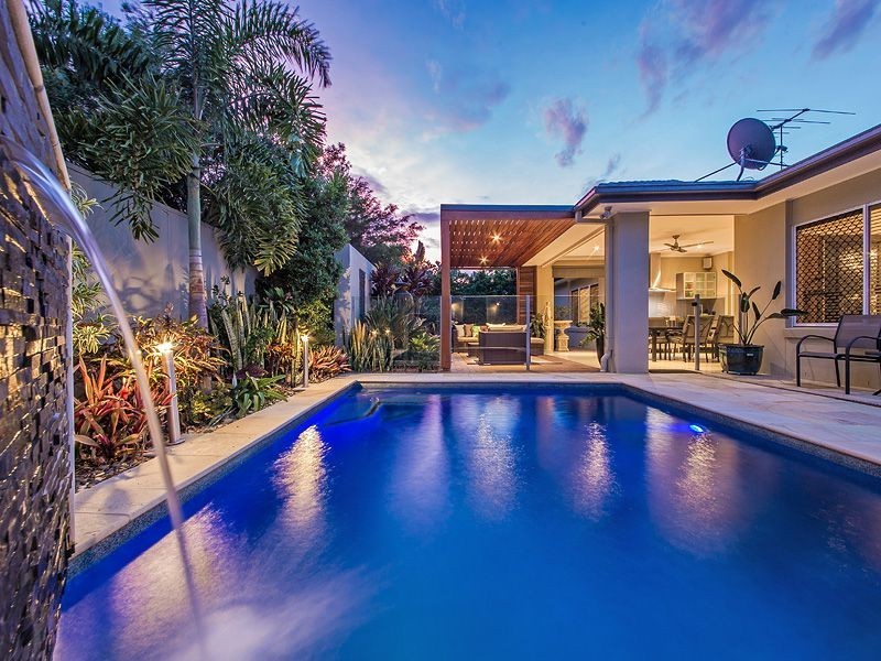 21 Brush Box Pl, Wakerley QLD 4154