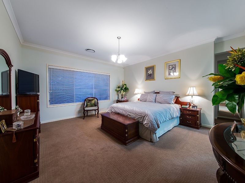 21 Brush Box Pl, Wakerley QLD 4154